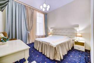 Гостиница Жан Поль Санкт-Петербург Улучшенный двухместный номер с 1 кроватью или 2 отдельными кроватями-15