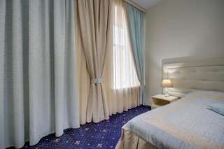 Гостиница Жан Поль Санкт-Петербург Улучшенный двухместный номер с 1 кроватью или 2 отдельными кроватями-4