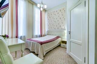 Гостиница Жан Поль Санкт-Петербург Двухместный номер Делюкс с 1 кроватью или 2 отдельными кроватями-16