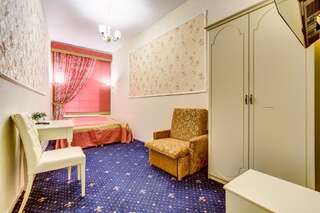 Гостиница Жан Поль Санкт-Петербург Двухместный номер Делюкс с 1 кроватью или 2 отдельными кроватями-27