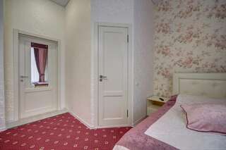 Гостиница Жан Поль Санкт-Петербург Номер-студио с кроватью размера &quot;king-size&quot;-5
