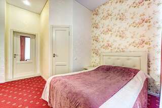 Гостиница Жан Поль Санкт-Петербург Номер-студио с кроватью размера &quot;king-size&quot;-9