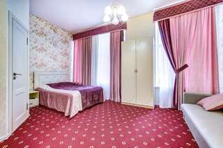 Гостиница Жан Поль Санкт-Петербург Номер-студио с кроватью размера &quot;king-size&quot;-1
